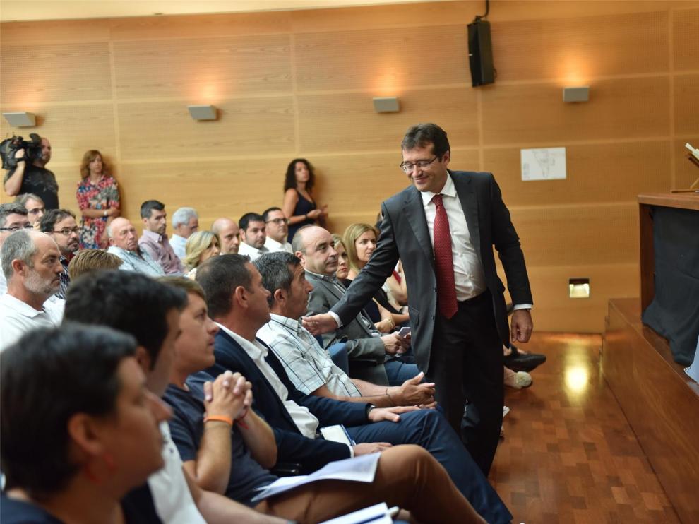 Jesús Alfaro es investido presidente de la Hoya de Huesca con el apoyo de PSOE, Cs y PAR