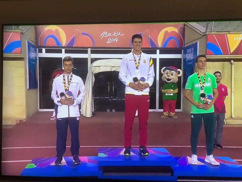 Mario Revenga, medalla de oro en los 110 vallas del FOJE