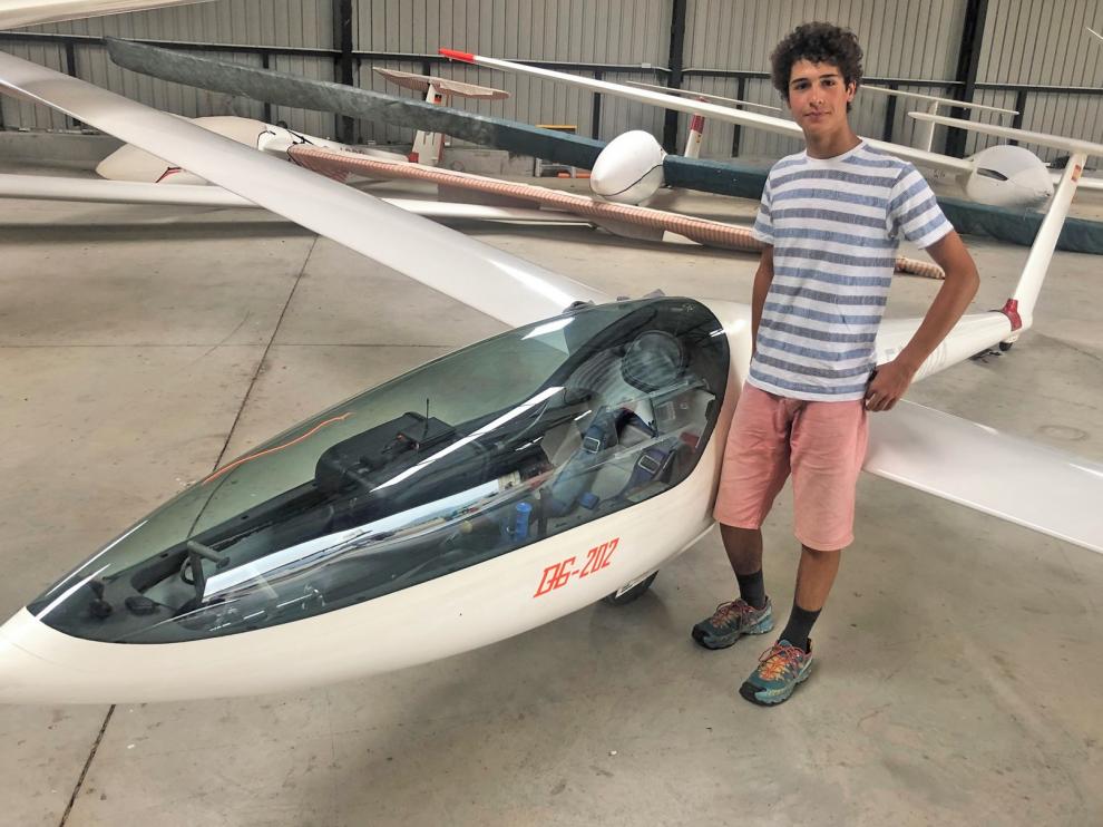 Un joven de 17 años recorre más de 500 kilómetros en un vuelo sin motor