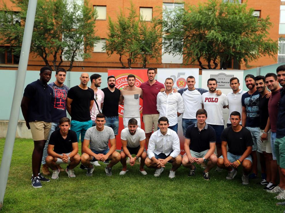 Bada Huesca comienza su pretemporada con su plantilla al completo