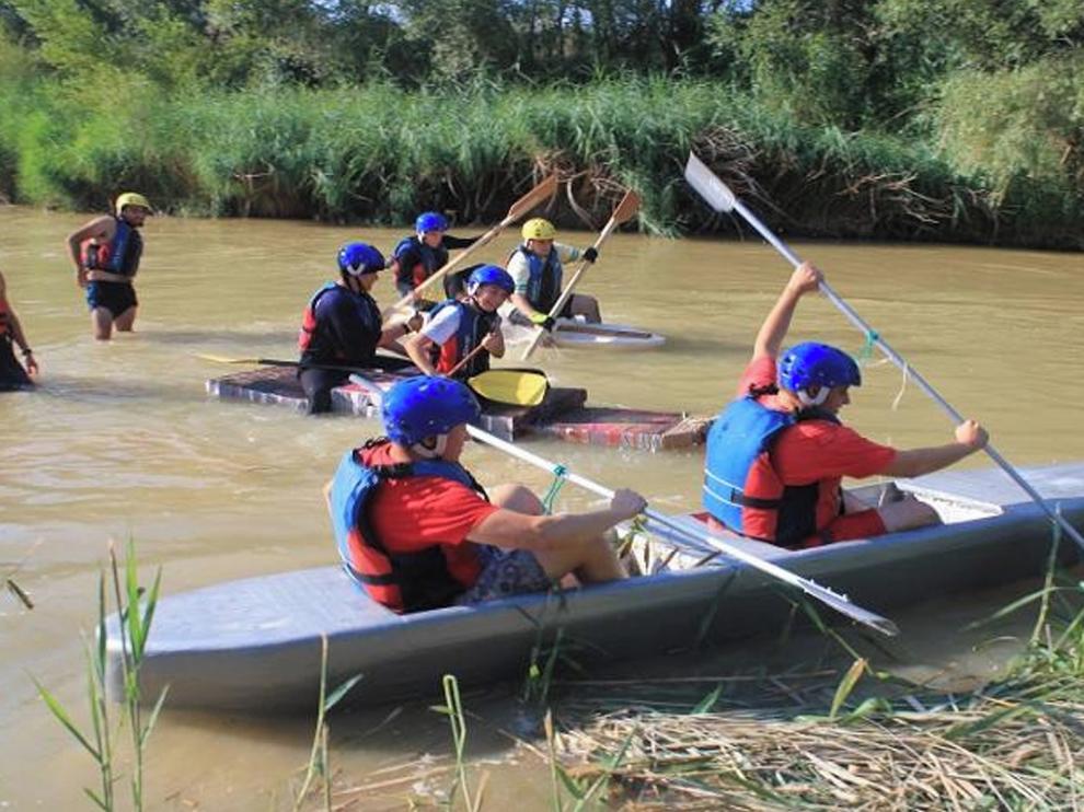 La peña El Chiringuito da la salida a los festejos