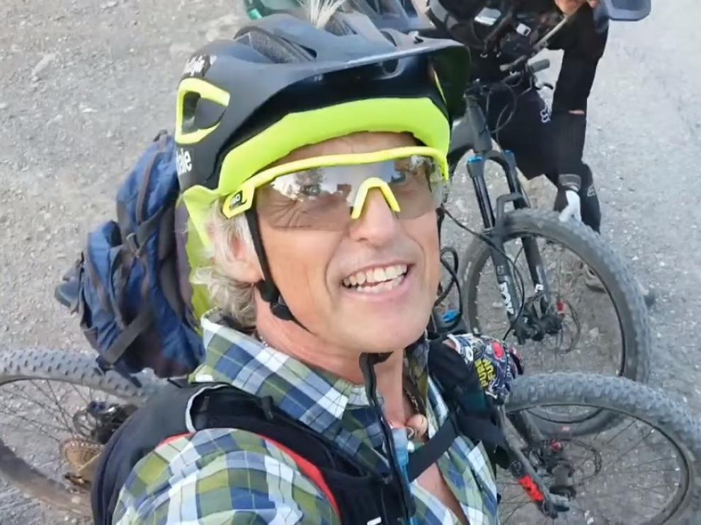 Calleja, un fanático del enduro en Sobrarbe