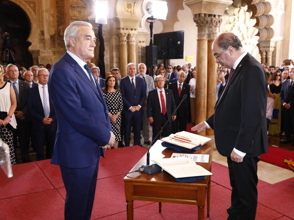 Lambán se compromete a construir Aragón como "un proyecto común"