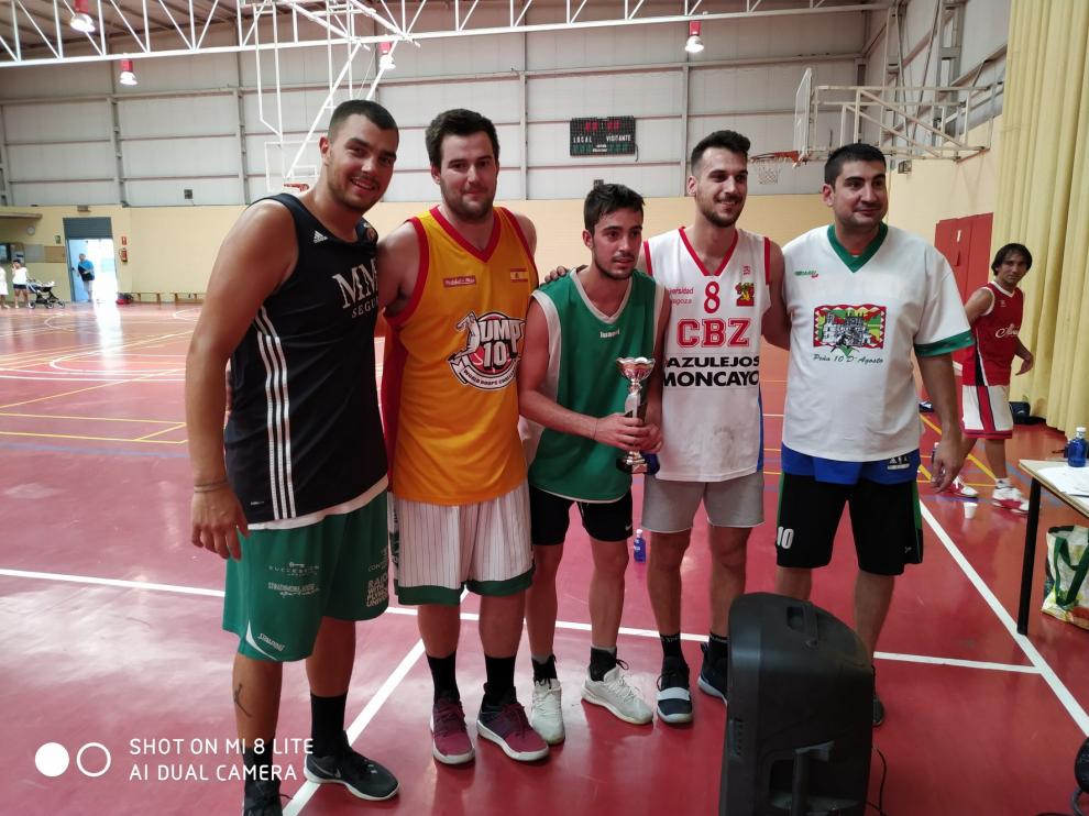 Los que Faltaban se llevan un gran Torneo 3x3 Prelaurentis de Baloncesto