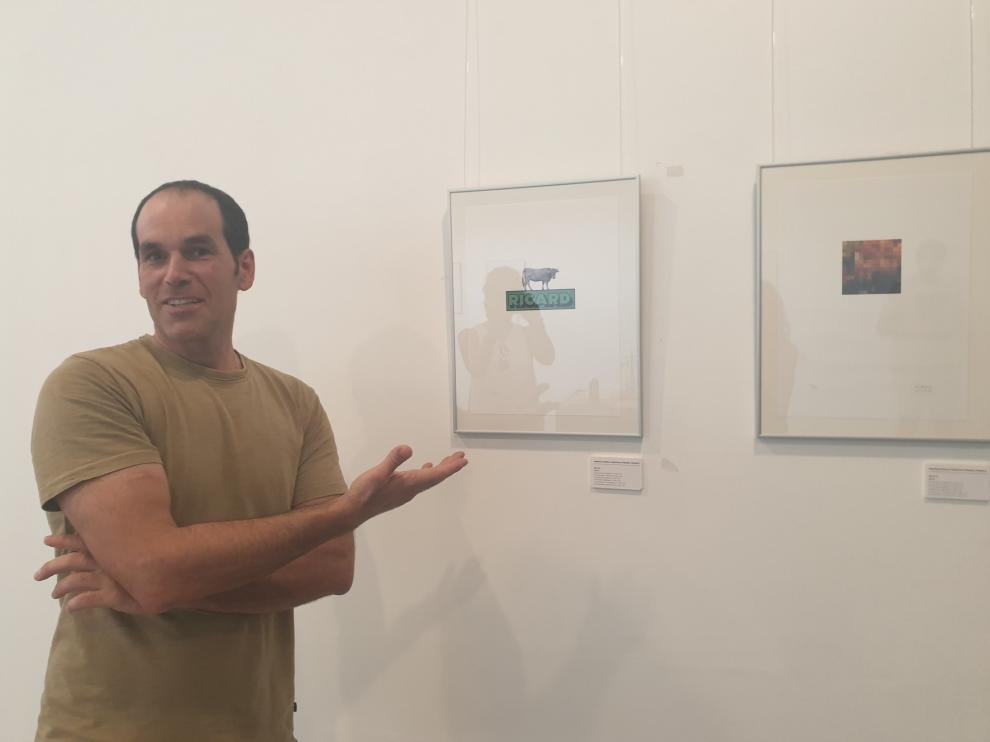 Chema Agustín despliega en Graus su poemario visual