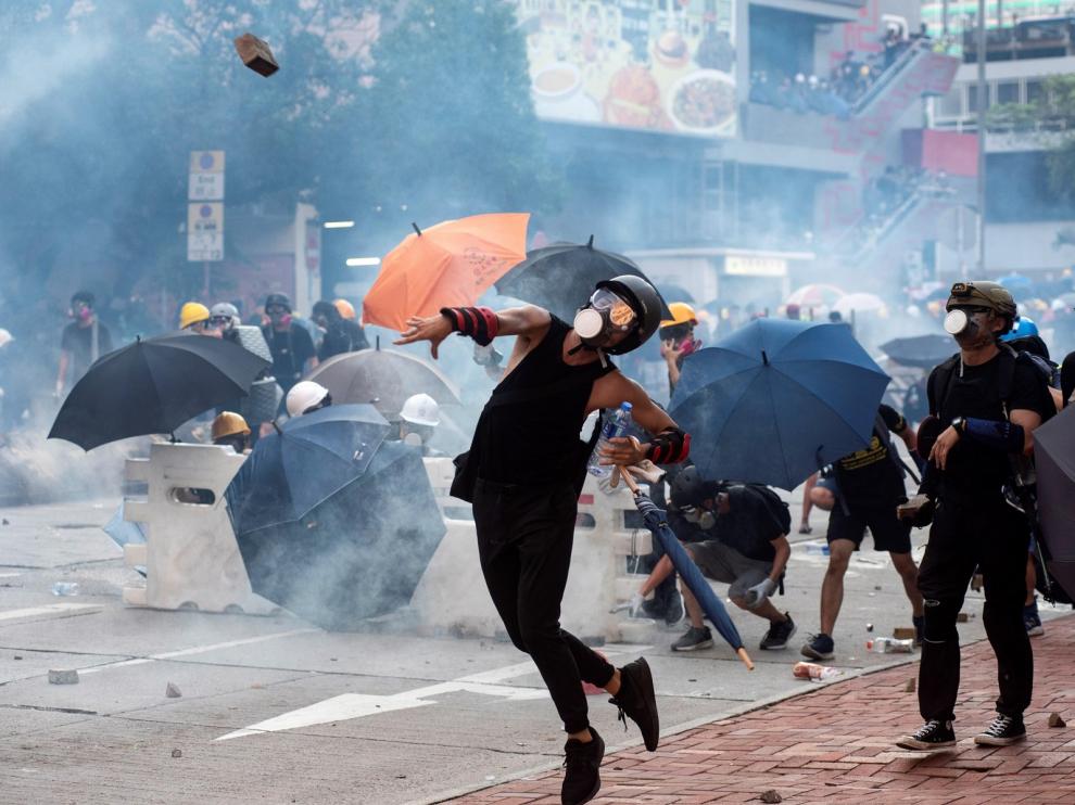 Se repiten los enfrentamientos en las protestas de Hong Kong