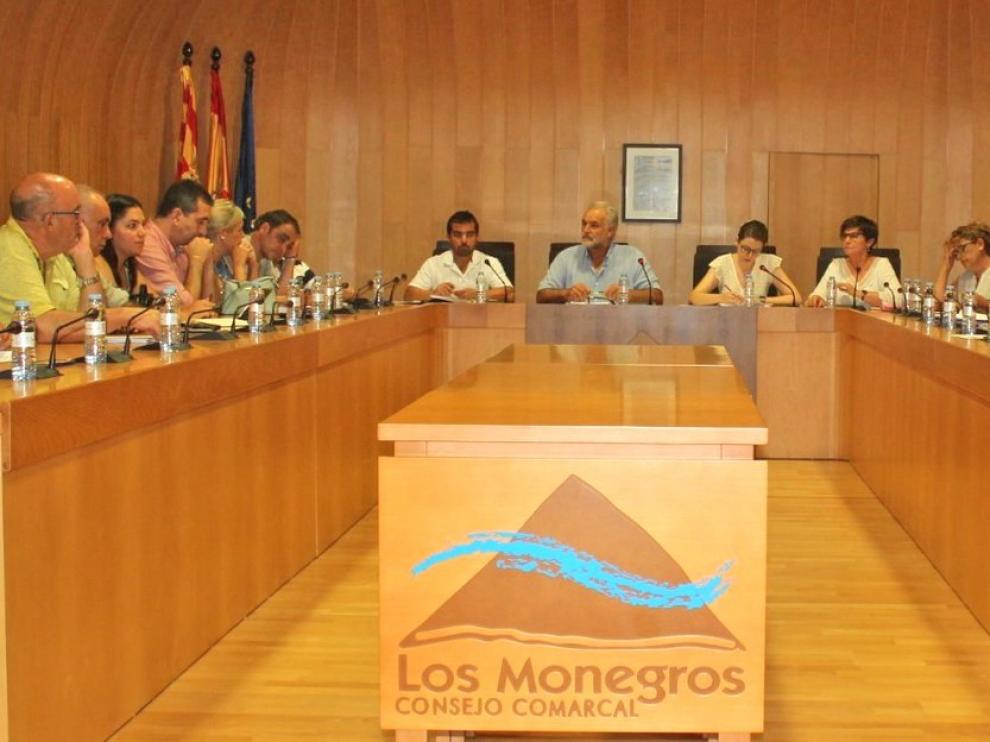 La Comarca aprueba el traspaso de la extinción de incendios a la DPH