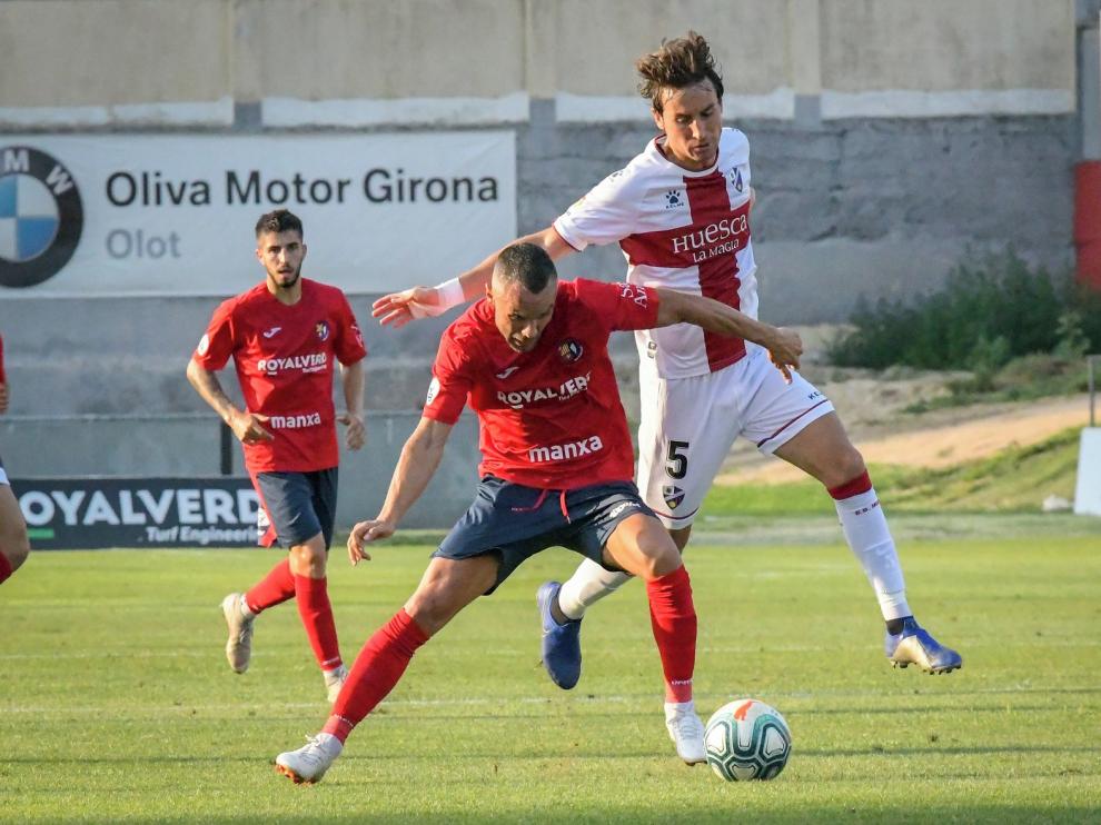 El Huesca no pasa del empate ante un serio Olot