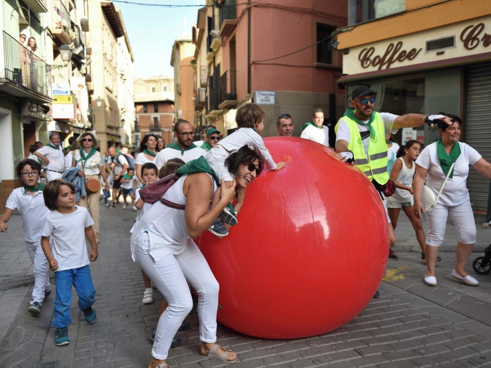 Los más pequeños disfrutaron de un divertido "bolo-encierro"