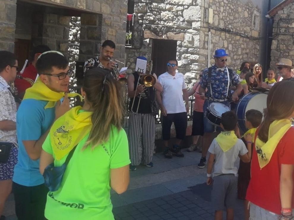 Mayoral, repatán y danzantes representan la Pastorada panticuta