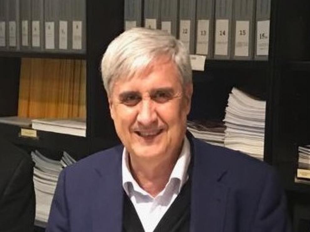 Juan José Badiola: "El caso de las "vacas locas" ayudó a valorar la figura del veterinario"