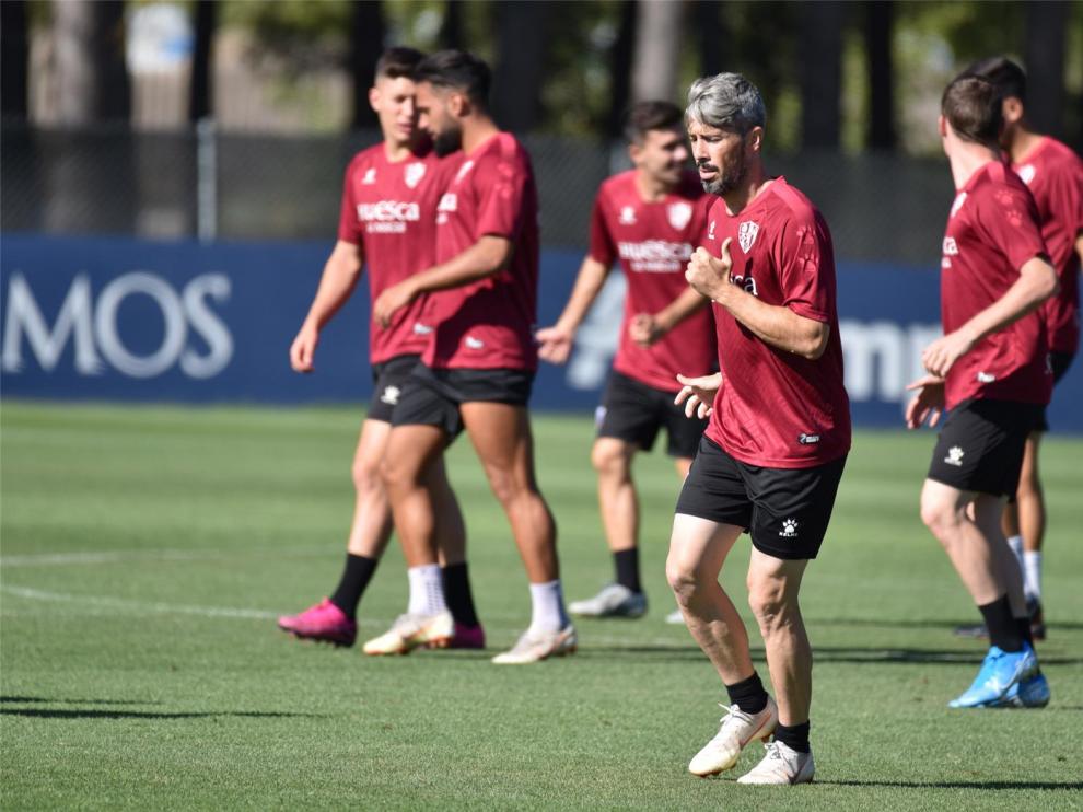 Míchel deja fuera a Joaquín e Ivi y Galán abandona por motivos personales