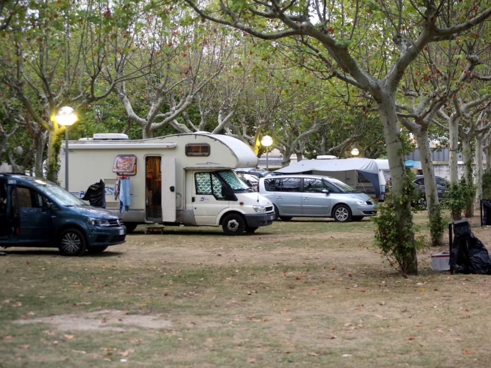 El campin San Jorge colgó el "completo" en el inicio de las fiestas de Huesca