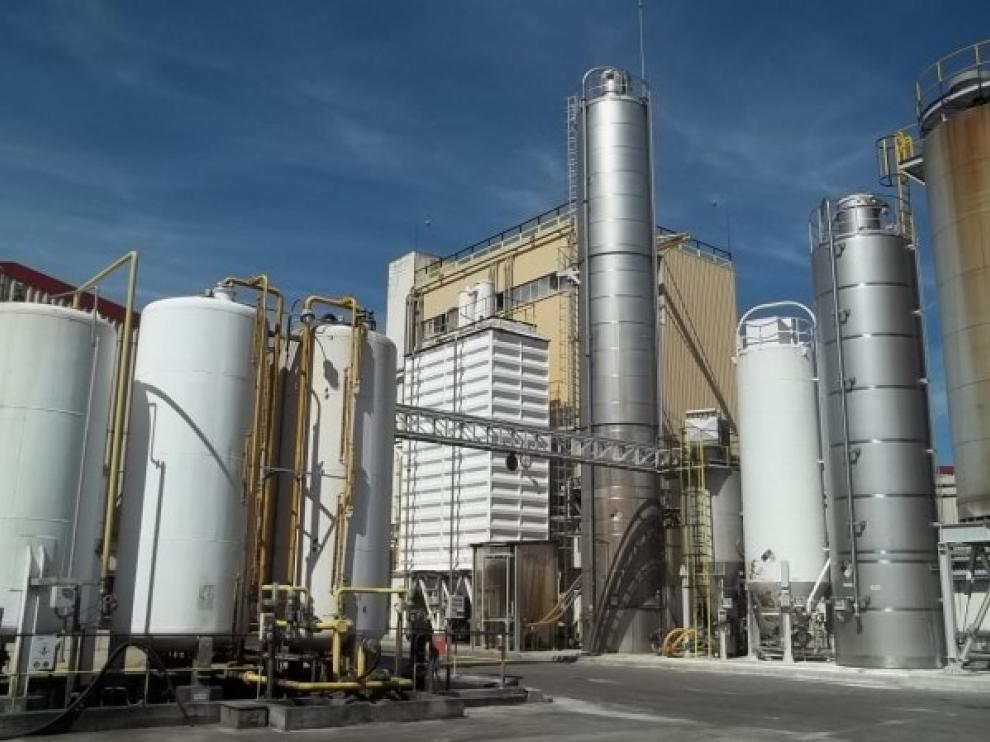 La fábrica de Ercros en Monzón reduce su índice de emisiones un 89 %