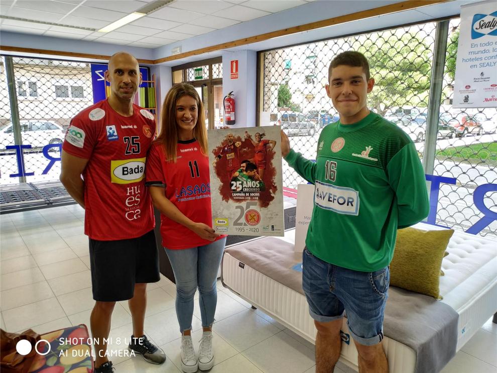 Balonmano Huesca ofrece un 3x1