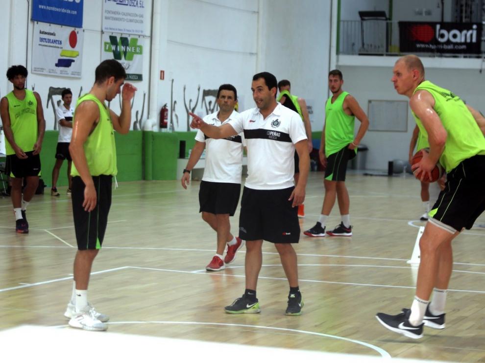 Guillermo Arenas: "Se va a ver un equipo alegre y valiente en la cancha"