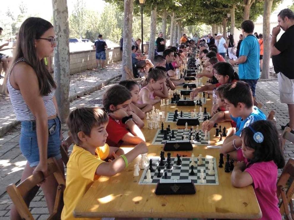 Diego Adla gana el Torneo de San Roque de ajedrez en Tardienta