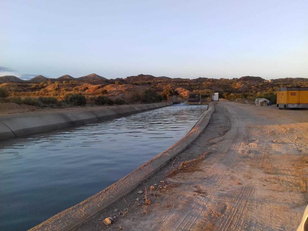 El Canal de Aragón y Cataluña, reparado ya, suministra agua para el riego con normalidad
