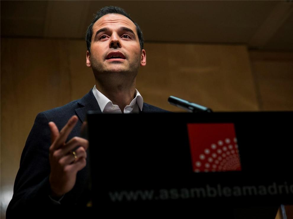Cs descarta la coalición 'España Suma' y cree que el PP promueve la alianza por su "batacazo electoral" de abril