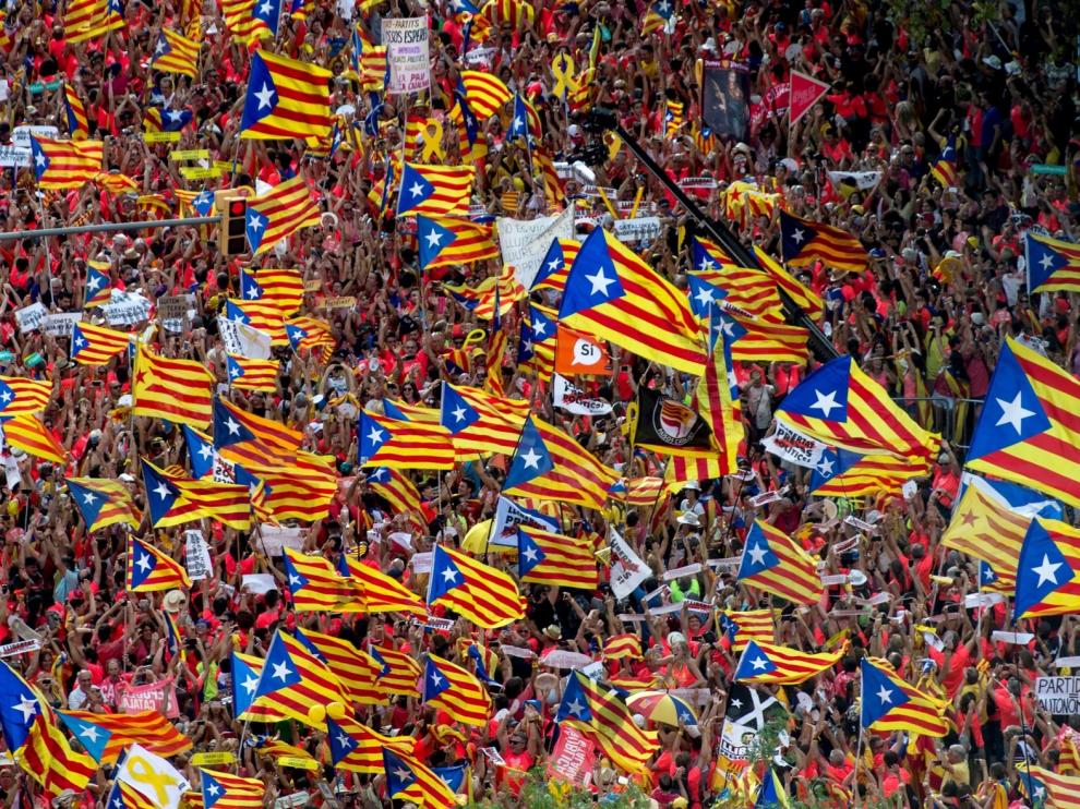 La ANC admite una caída del 25% de inscritos por la Diada pero asegura vender más camisetas