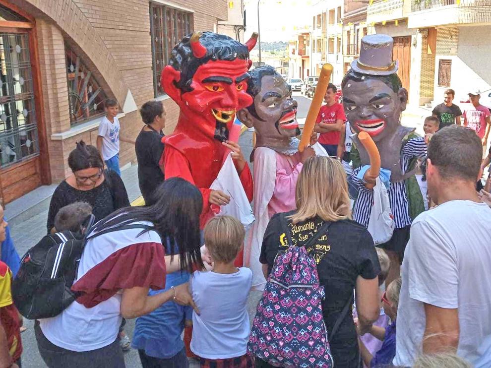 La Almunia de San Juan da el pistoletazo de salida a sus fiestas
