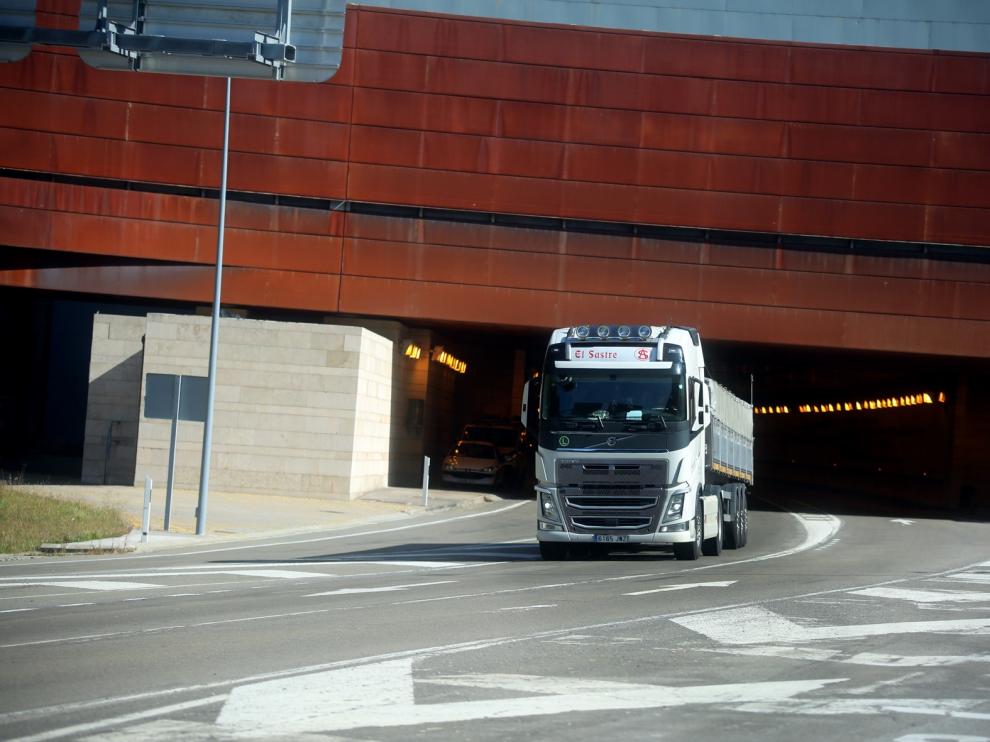 Ligero aumento del tráfico de turismos por el Somport