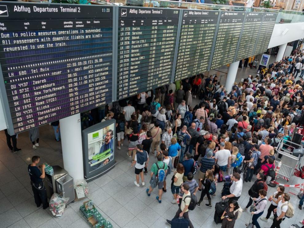 El aeropuerto de Múnich vuelve a la normalidad tras la alarma desatada por un español