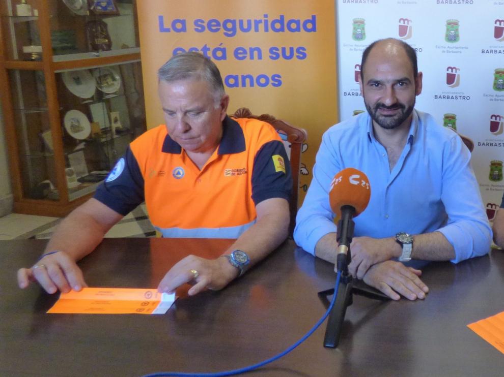 Barbastro reparte 3.000 pulseras para tranquilidad de las familias en fiestas