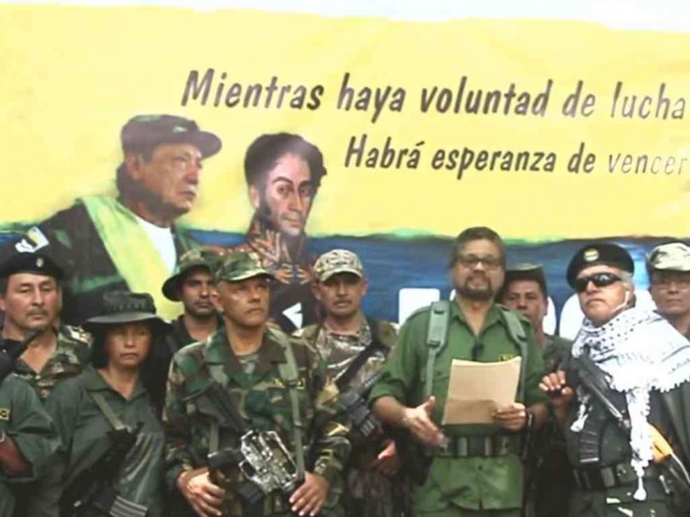 En 32 minutos la paz de Colombia retrocede mil días