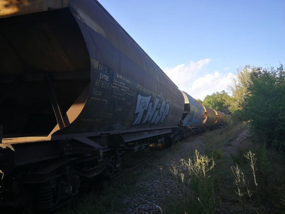 Descarrila un tren de mercancías entre las localidades de Jaca y Canfranc