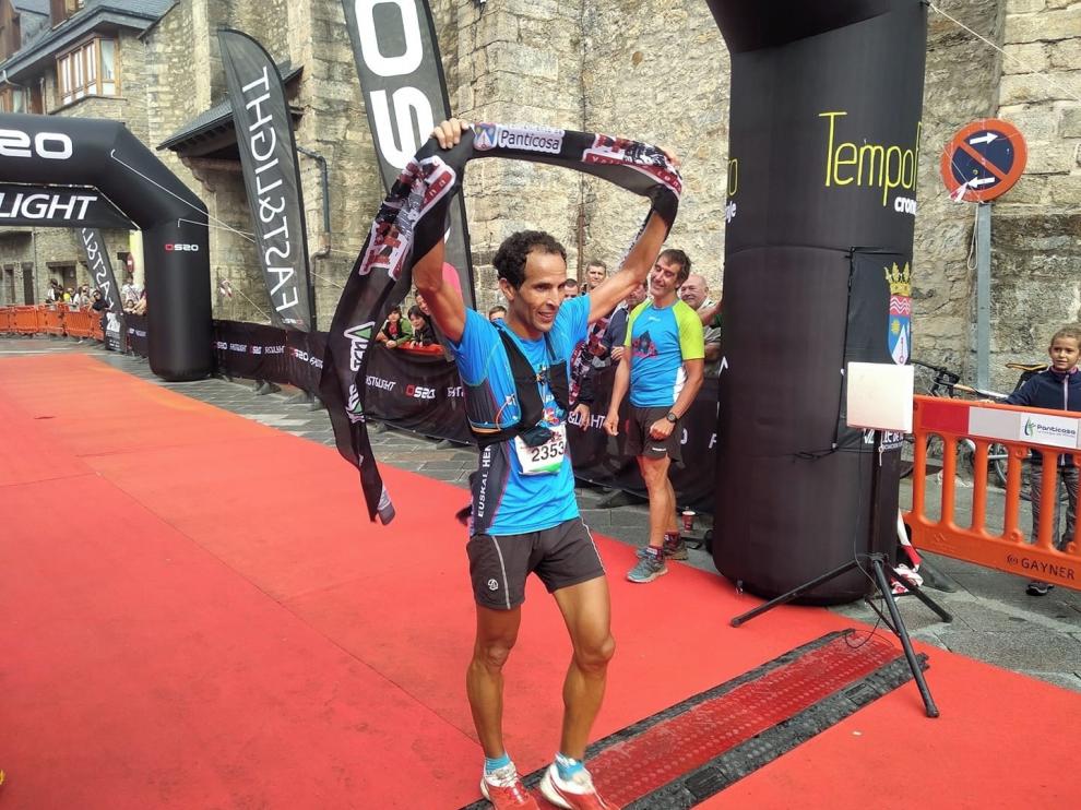 Tejada y Palau triunfan en el exigente Trail Valle de Tena