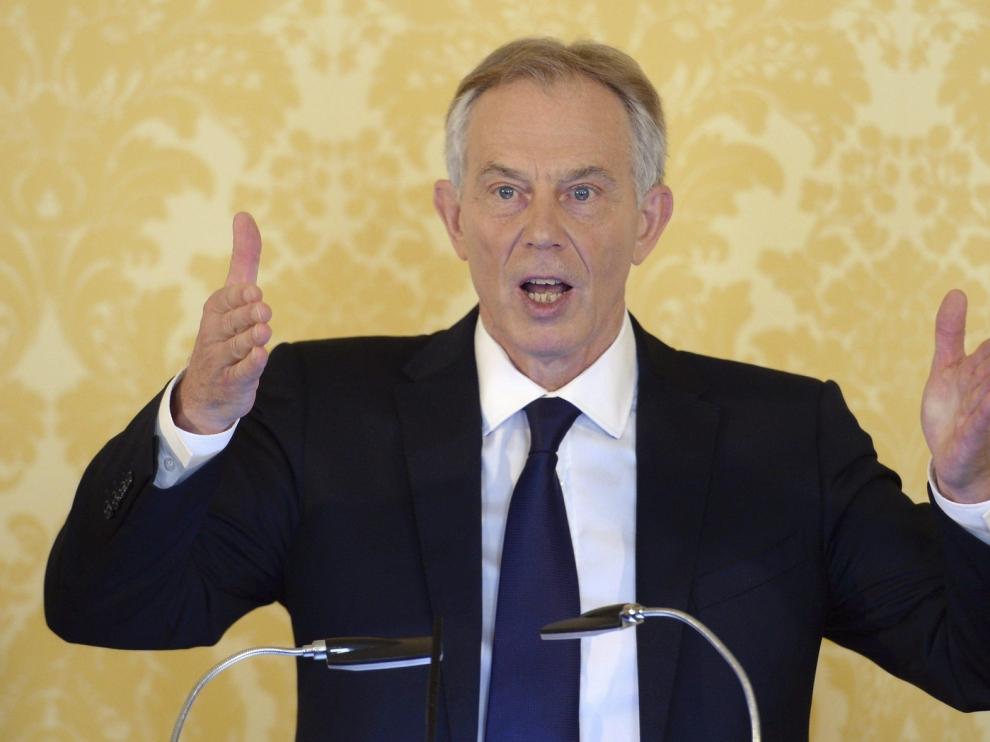 Blair considera que el estado de la política británica es "alarmante"