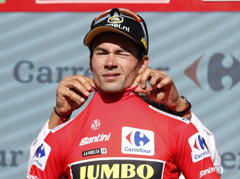 Roglic rompe el reloj y arrasa