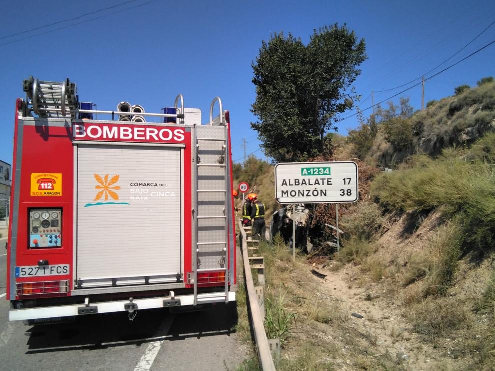 Fallece la pasajera de un coche que salió de la vía a la altura de Zaidín