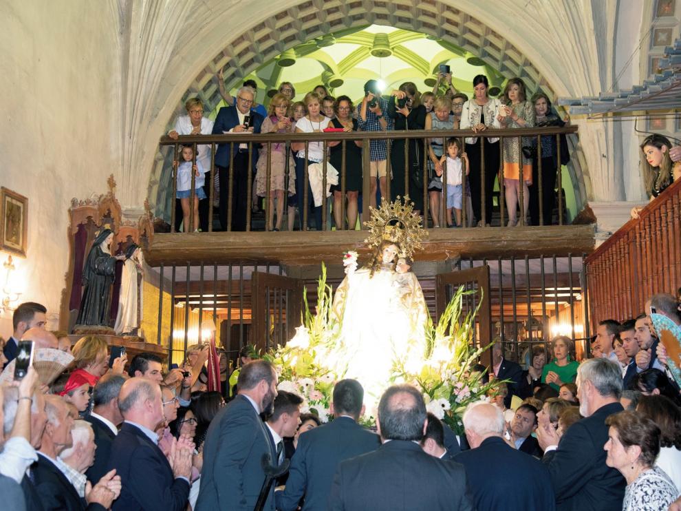 Emoción y sentimiento se unen en Almudévar para honrar a su patrona