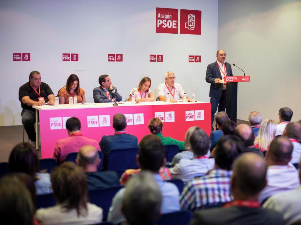 Lambán: "Hemos conseguido un gobierno con muy pocas renuncias ideológicas"
