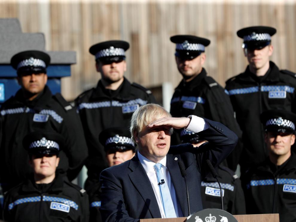 La oposición británica bloquea el adelanto electoral de Johnson