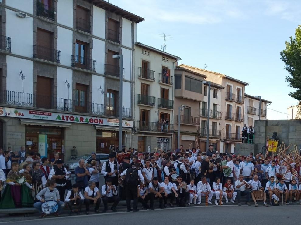 Graus cierra el encuentro de músicas del Pirineo