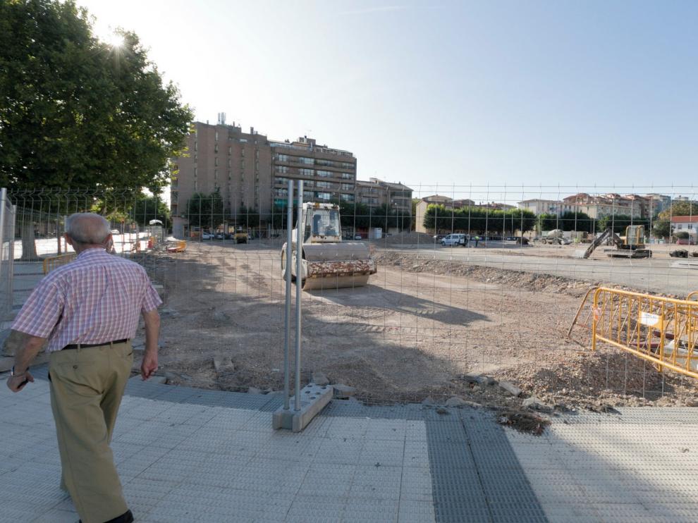 Avanzan los trabajos de urbanización del solar de la antigua prisión de Huesca