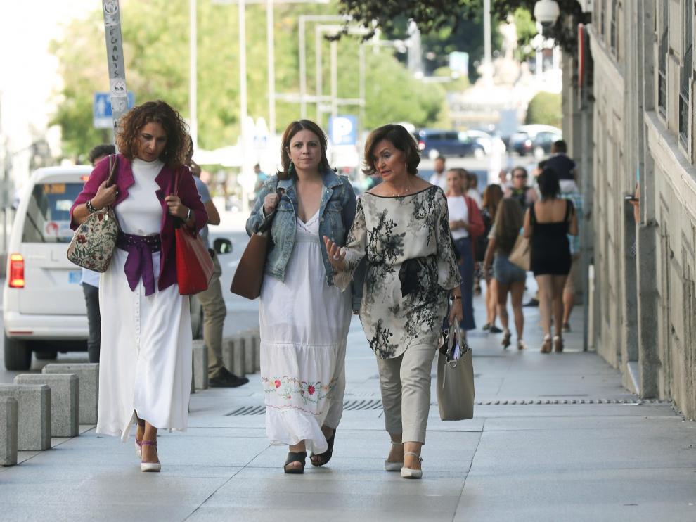 PSOE y Podemos se reúnen este martes para retomar las negociaciones