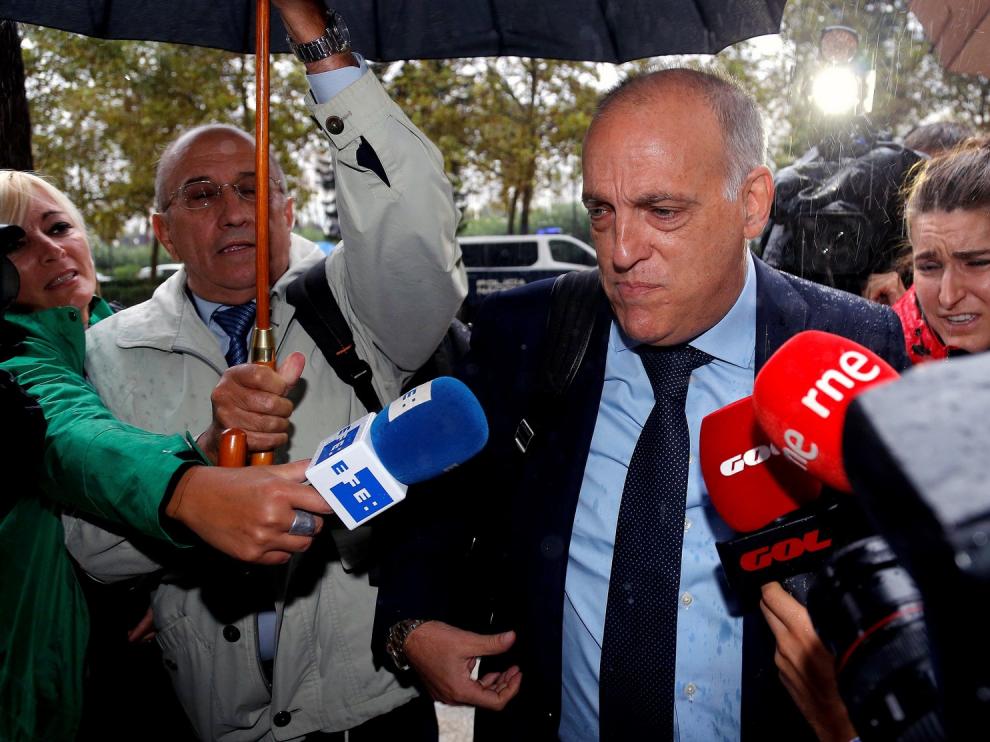 Tebas dice que un ex jugador Zaragoza le pidió denunciar, pero no lo identifica