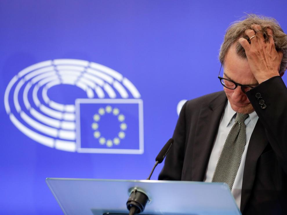 La Eurocámara rechaza un acuerdo de "brexit" sin garantía para Irlanda