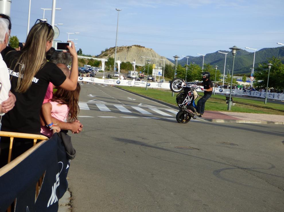 El XVII BMW Motorrad Days llena Sabiñánigo de gente