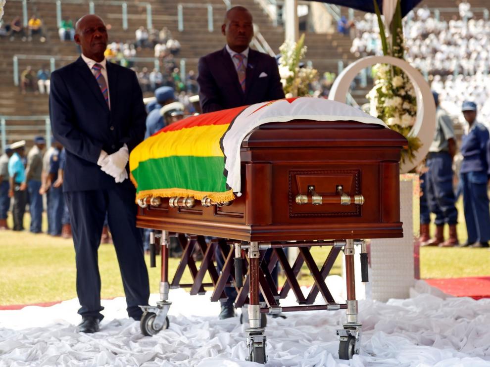 Multitudinario funeral de Estado del expresidente Robert Mugabe en Harare