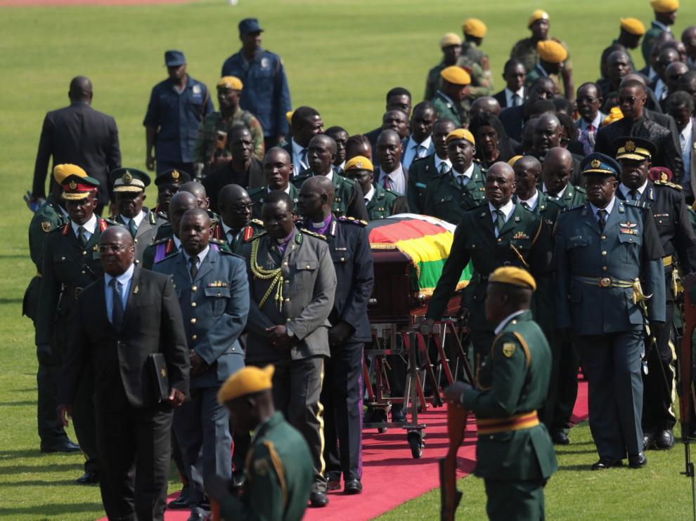 Jefes de Estado y altos cargos del mundo dan el último adiós a Mugabe