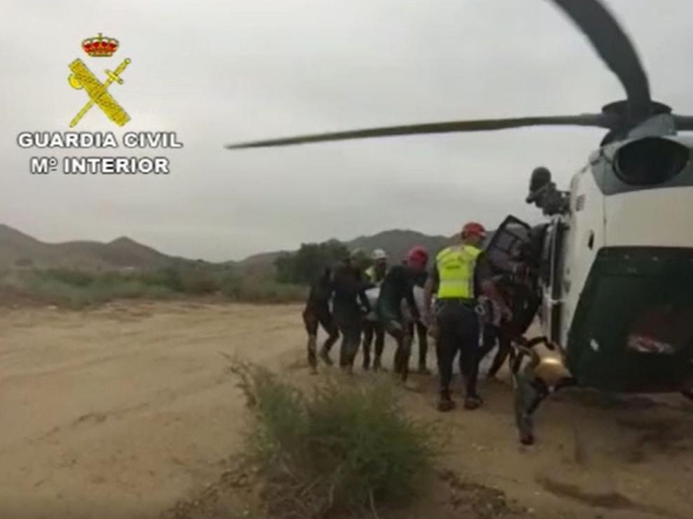 La Guardia Civil de Huesca participa en el rescate de los afectados por la gota fría en Alicante