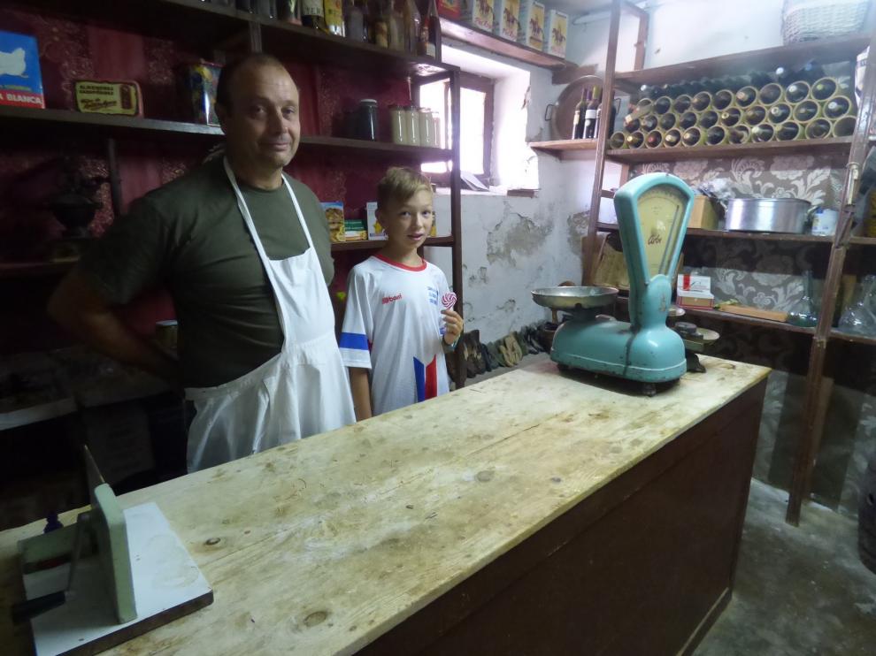 La localidad de Buera conserva una de las tiendas con más "encanto"