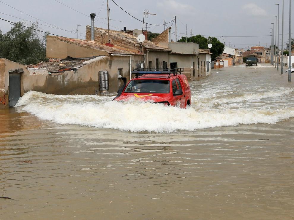 Un desaparecido en Alicante, mientras la gota fría se ceba en Madrid