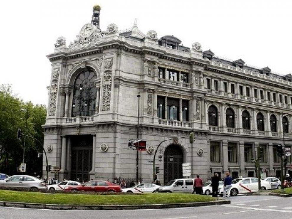 La deuda pública baja más de 12.700 millones