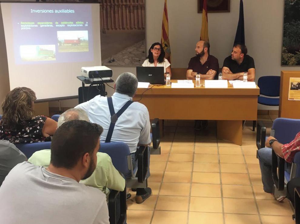 El cereal y el pantano de Almudévar cierran la Semana Agraria de Uaga